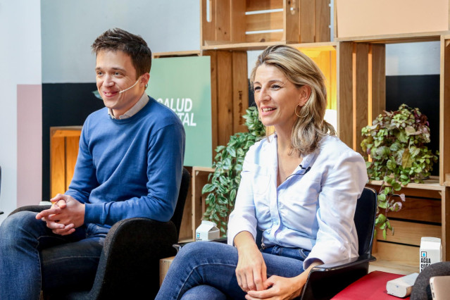 Archivo - El líder de Más País, Íñigo Errejón y la vicepresidenta segunda y Ministra de Trabajo y Economía Social, Yolanda Díaz, presentan la Comisión de expertos que analiza la repercusión de la precariedad laboral en la salud mental de las personas trab