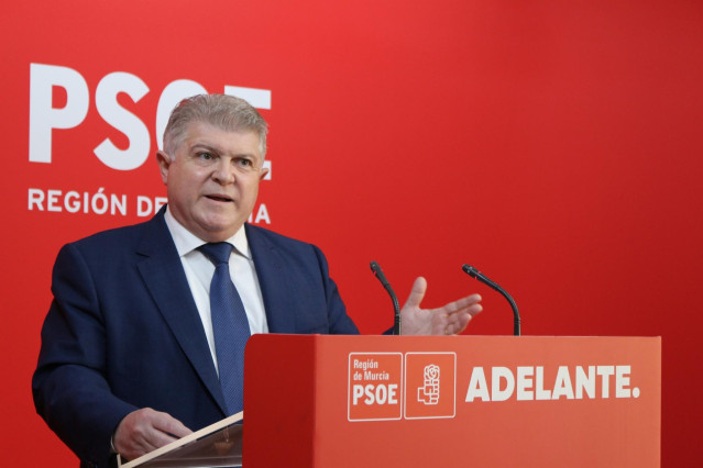 Archivo - Vélez (PSOE): 