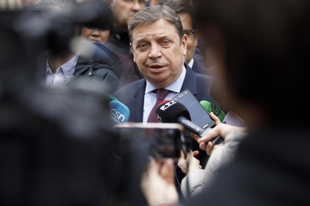 El Ministro de agricultura Luis Planas