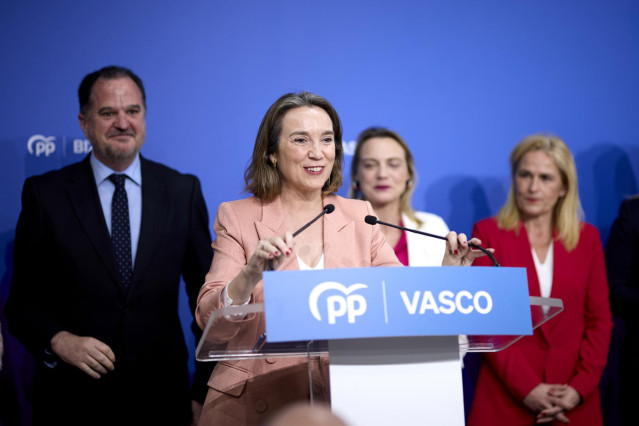 La secretaria general del Partido Popular (PP), Cuca Gamarra, interviene durante la inauguración de la nueva sede de su formación, en calle Licenciado Poza, a 20 de marzo de 2023, en Bilbao, Vizcaya, País Vasco (España). La nueva sede de los populares est