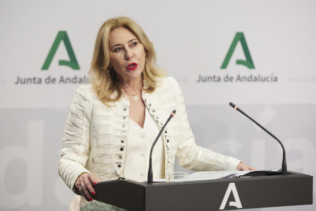 La consejera de Economía, Carolina España, este martes en la rueda de prensa del Consejo de Gobierno.