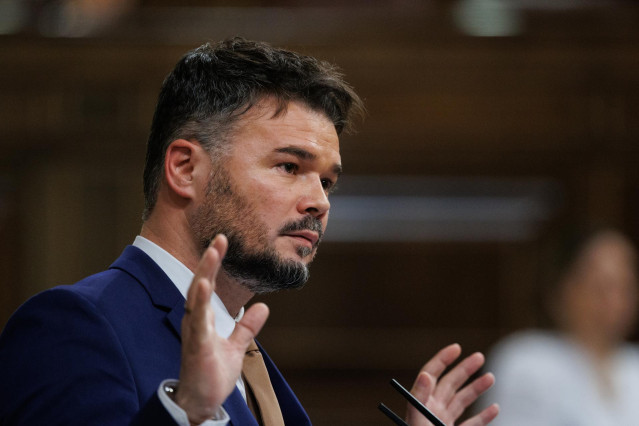 El portavoz de ERC en el Congreso, Gabriel Rufián, interviene durante un debate de la moción de censura.