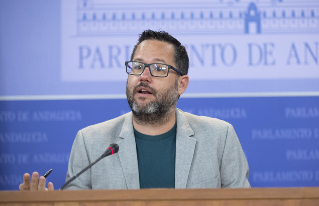 El portavoz del Grupo Mixto-Adelante Andalucía, José Ignacio García, este miércoles en rueda de prensa.