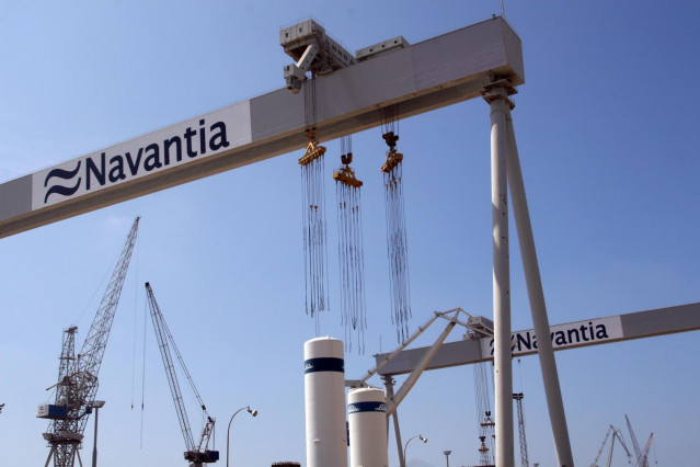 Archivo - Instalaciones en los astilleros de la empresa pública Navantia, en la bahía de Cádiz
