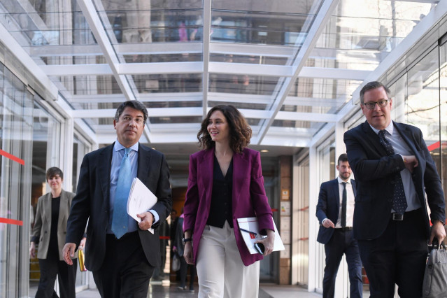 Isabel Díaz Ayuso a su llegada a la Asamblea de Madrid para asistir al último Pleno antes del 28M