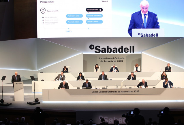 Momento de la junta general de accionistas de Banco Sabadell.