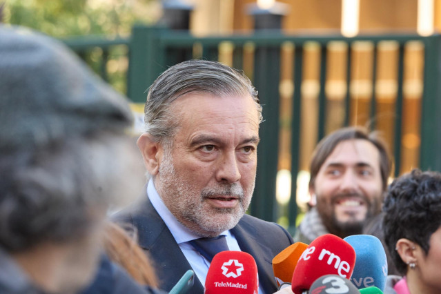 Archivo - Enrique López.