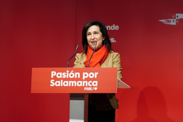 La ministra de Defensa, Margarita Robles, interviene en la presentación del candidato socialista a la alcaldía de Salamanca, José Luis Mateos, en la  Biblioteca Torrente Ballester, a 26 de marzo de 2023, en Salamanca, Castilla y León, (España).