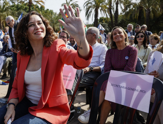 La presidenta de la Comunidad de Madrid, Isabel Díaz Ayuso, durante un encuentro del Partido Popular de la Comunidad Valenciana