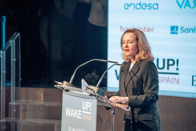 La vicepresidenta primera del Gobierno y ministra de Asuntos Económicos y Transformación Digital, Nadia Calviño, inaugura la tercera edición del foro 'Wake Up, Spain!', en Casa de América, a 27 de marzo de 2023, en Madrid (España). Durante los cinco días