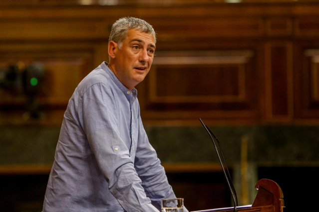 Archivo - El diputado de EH Bildu Oskar Matute