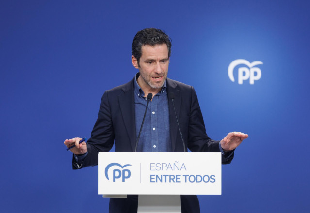 Archivo - El portavoz de Campaña del PP, Borja Sémper, durante una rueda de prensa en la sede del partido.