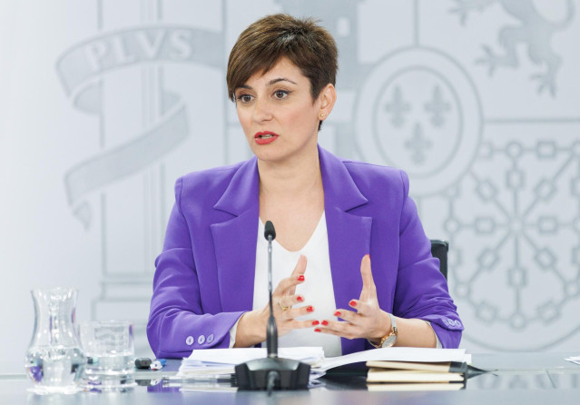 La ministra Portavoz y de Política Territorial, Isabel Rodríguez, durante una rueda de prensa posterior a la reunión del Consejo de Ministros, en el Palacio de la Moncloa, a 28 de marzo de 2023, en Madrid (España). El Consejo de Ministros ha aprobado hoy,