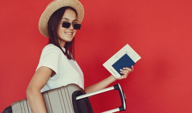Mapfre lanza su campaña de seguros de viaje para Semana Santa con un descuento del 10%.