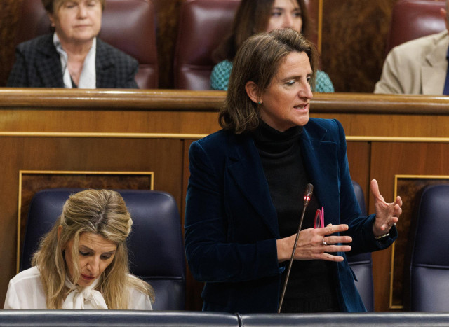 Archivo - La vicepresidenta Tercera y ministra para la Transición Ecológica y el Reto Demográfico, Teresa Ribera