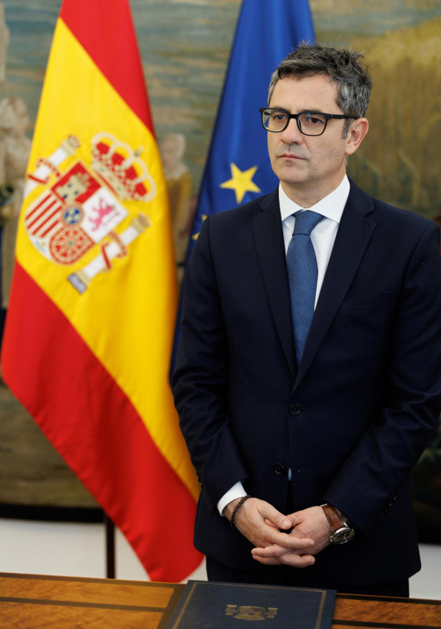 El ministro de la Presidencia, Relaciones con las Cortes y Memoria Democrática, Félix Bolaños, durante un cambio de notas con el Nuncio Apostólico, en el Palacio de Santa Cruz, a 29 de marzo de 2023, en Madrid (España). Durante este encuentro, han realiza