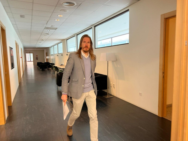 El coportavoz de Unidas Podemos, Pablo Fernández, en una rueda de prensa en Valladolid.