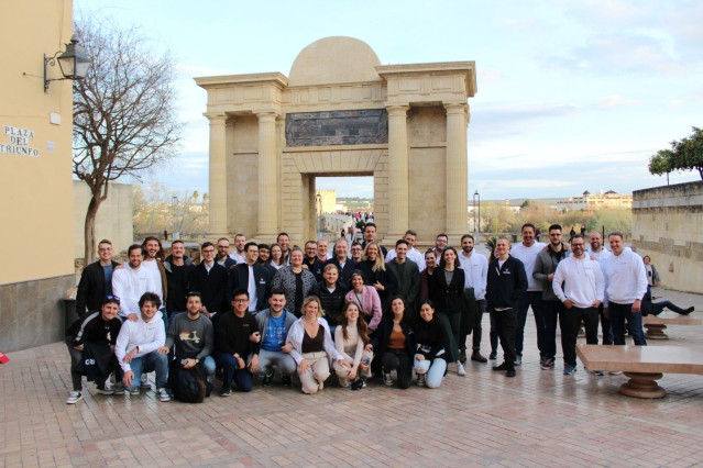 Equipo de Troop.