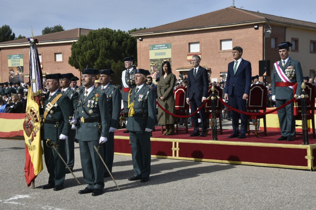 Grande-Marlaska preside la jura o promesa de bandera de la 128ª promoción.
