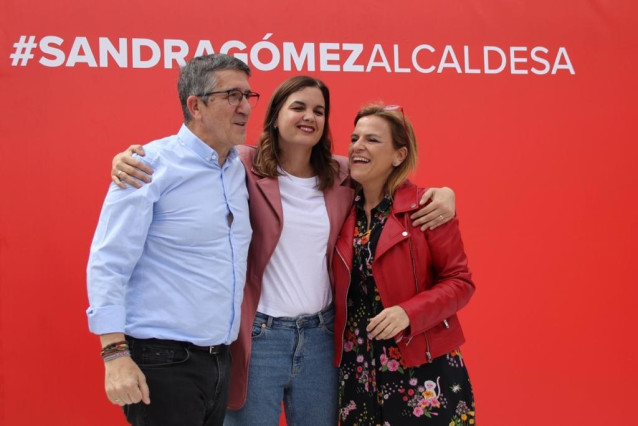 El portavoz del PSOE en el Congreso de los Diputados, Patxi López, participa en un acto junto a la vicealcaldesa de València y candidata del PSPV-PSOE a la Alcaldía, Sandra Gómez, y la delegada del Gobierno en la Comunitat Valenciana, Pilar Bernabé
