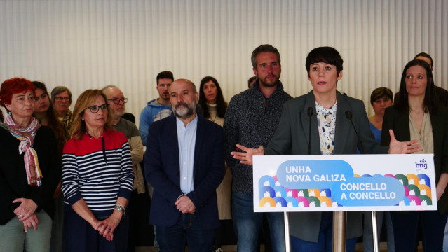 La líder frenstista ha ofrecido este sábado una rueda de prensa en Lugo junto al candidato a la Alcaldía de la Cidade das Murallas, Rubén Arroxo, el diputado en el Congreso Néstor Rego y otros cargos de la organización nacionalista, que han querido denunc