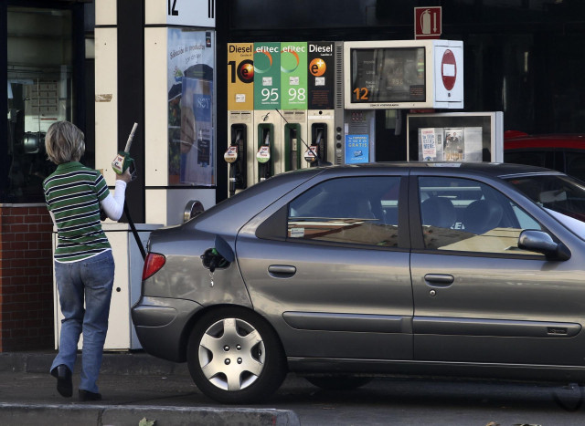 Archivo - Recurso gasolinera. Gasolina. Repostar. Gasoil. Diesel.