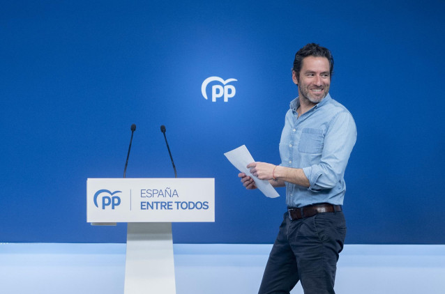 El vicesecretario de Cultura y Sociedad Abierta del Partido Popular y portavoz de campaña, Borja Sémper, a su llegada a una rueda de prensa, en la sede nacional del PP, a 3 de abril de 2023, en Madrid (España). Durante su comparecencia, Sémper ha hecho de