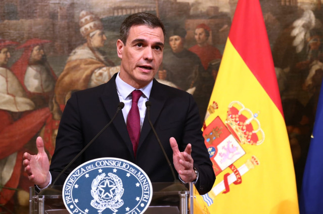El presidente del Gobierno, Pedro Sánchez, tras la reunión con la primera ministra de Italia, Giorgia Meloni, en Roma.