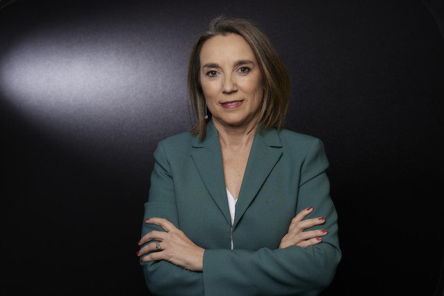 La secretaria general del Partido Popular, Cuca Gamarra, posa para Europa Press, en la sede del PP, a 4 de abril de 2023, en Madrid (España). Concepción Gamarra, abogada y política del Partido Popular, fue la primera mujer al frente de la alcaldía de Logr