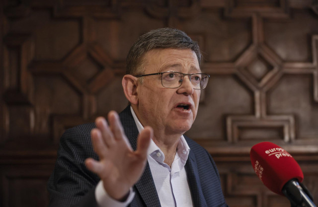 El presidente de la Generalitat valenciana, Ximo Puig, durante una entrevista para Europa Press