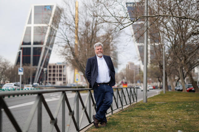 El diputado de Unidas Podemos en el Congreso, Juantxo López de Uralde, durante una entrevista para Europa Press, a 16 de marzo de 2023, en Madrid, (España).