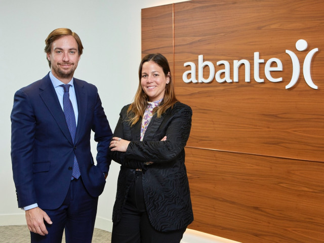 Los socios de Abante Ignacio Aguilera y Henar Requera.