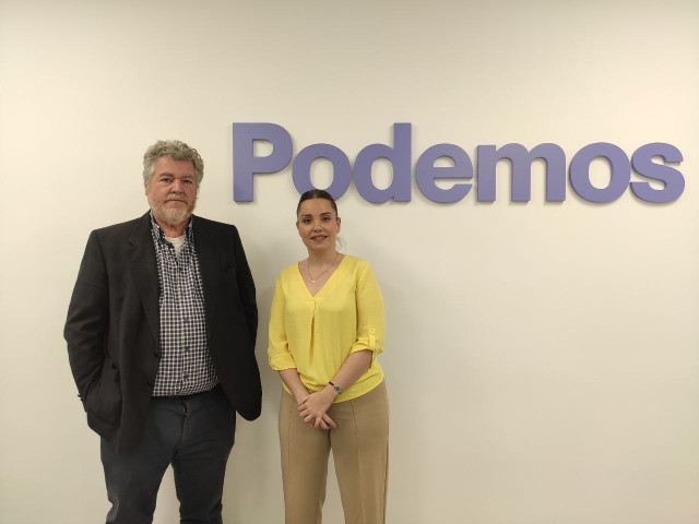 Maru Díaz (Podemos Aragón) y Juan López de Uralde (Alianza Verde).