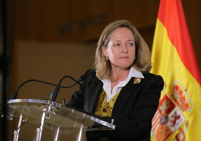 Archivo - La vicepresidenta primera y ministra de Asuntos Económicos y Transformación Digital, Nadia Calviño.