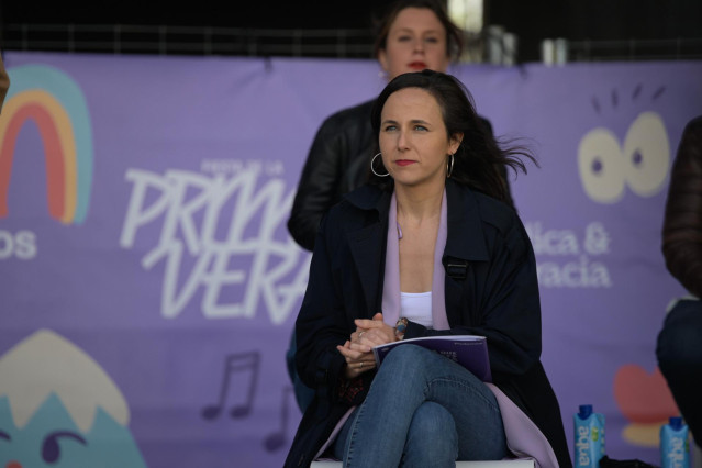 La secretaria general de Podemos y ministra de Derechos Sociales y Agenda 2030, Ione Belarra, participa en la Fiesta de la Primavera de Podemos, a 15 de abril de 2023, en Zaragoza, Aragón (España).