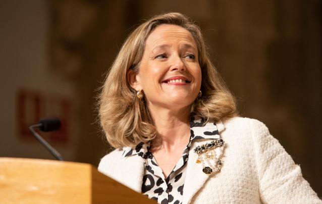 Archivo - La vicepresidenta primera del Gobierno y ministra de Asuntos Económicos y Transformación Digital, Nadia Calviño.