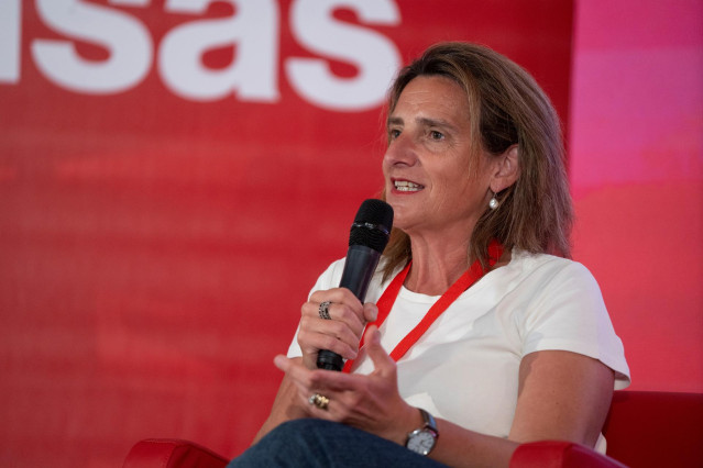 La vicepresidenta tercera del Gobierno y ministra para la Transición Ecológica y el Reto Demográfico, Teresa Ribera