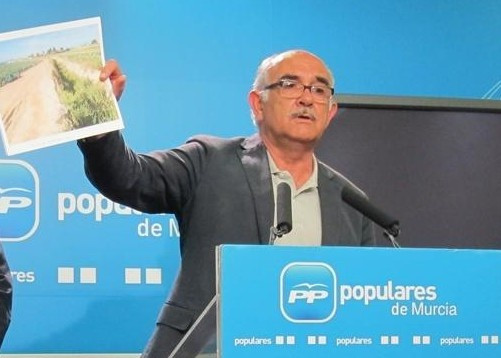 Archivo - El diputado Alberto Garre
