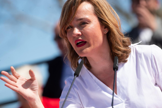 Archivo - La ministra de Educación y Formación Profesional y portavoz de la Ejecutiva Federal del PSOE, Pilar Alegría, interviene durante la presentación de José Vélez como candidato del Partido Socialista de la Región de Murcia (PSRM) a las próximas elec