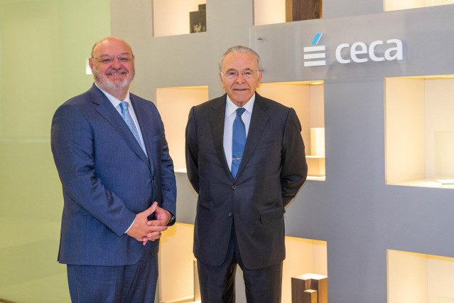 El director general de CECA, José María Méndez, y el presidente de la patronal, Isidro Fainé, en la 116ª Asamblea General de CECA