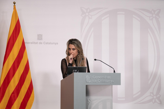 La portavoz del Govern, Patrícia Plaja, durante una rueda de prensa tras el Consell Executiu, en el Palau de la Generalitat, a 18 de abril de 2023, en Barcelona, Catalunya (España). La portavoz del Govern y el director de la Agència Catalana de l'Aigua (A