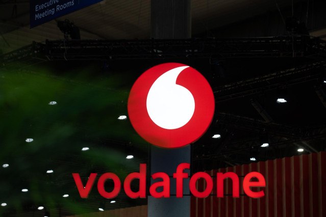 Archivo - Estand de Vodafone en el Mobile World Congress (MWC) 2023 durante la segunda jornada, a 28 de febrero de 2023, en L'Hospitalet de Llobregat, Barcelona, Catalunya (España).