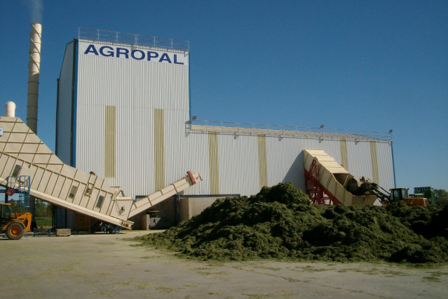 Archivo - Descarga De Forrajes En Una De Las Fábricas De Agropal