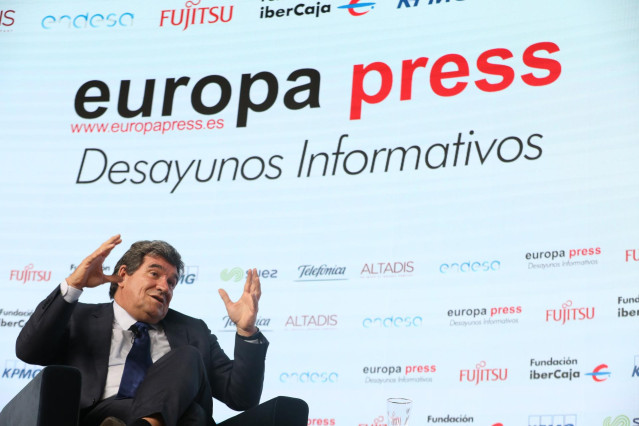 Archivo - El ministro de Inclusión, Seguridad Social y Migraciones, José Luis Escrivá, protagoniza un Desayuno Informativo de Europa Press. Archivo.