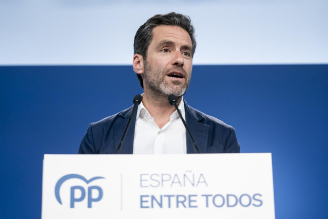 El portavoz del comité de campaña del PP, Borja Sémper, ofrece una rueda de prensa posterior a la reunión del Comité de Dirección del Partido Popular,  en la sede del partido, a 24 de abril de 2023, en Madrid (España). El portavoz ha abordado la ausencia