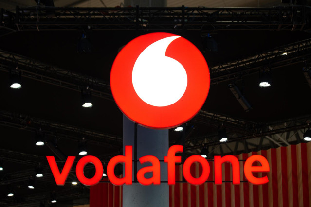 Archivo - Estand de Vodafone en el Mobile World Congress (MWC) 2023 durante la segunda jornada, a 28 de febrero de 2023, en L'Hospitalet de Llobregat, Barcelona, Catalunya (España).