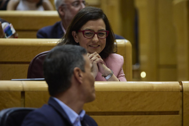 Archivo - El presidente del Gobierno, Pedro Sánchez, y la portavoz del PSOE en el Senado, Eva Granados, durante un debate monográfico sobre la crisis energética y el contexto económico, en el Senado, a 6 de septiembre de 2022, en Madrid (España). El objet