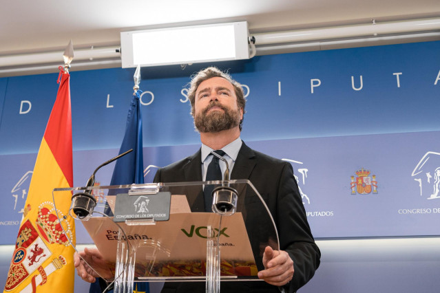 El portavoz de Vox en el Congreso, Iván Espinosa de los Monteros, en rueda de prensa