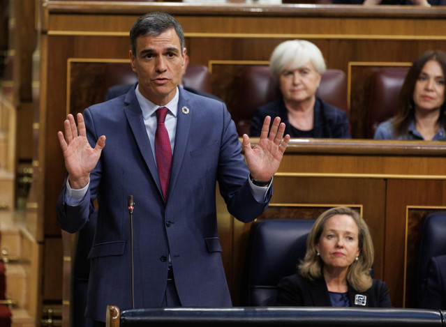 El presidente del Gobierno, Pedro Sánchez, en el Pleno del Congreso.