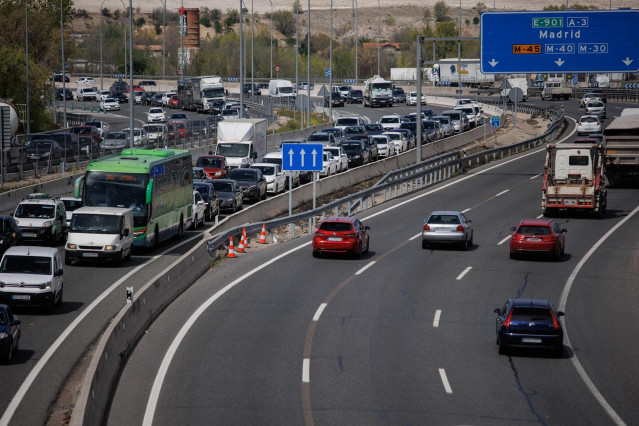 Atasco en la autovía A-3